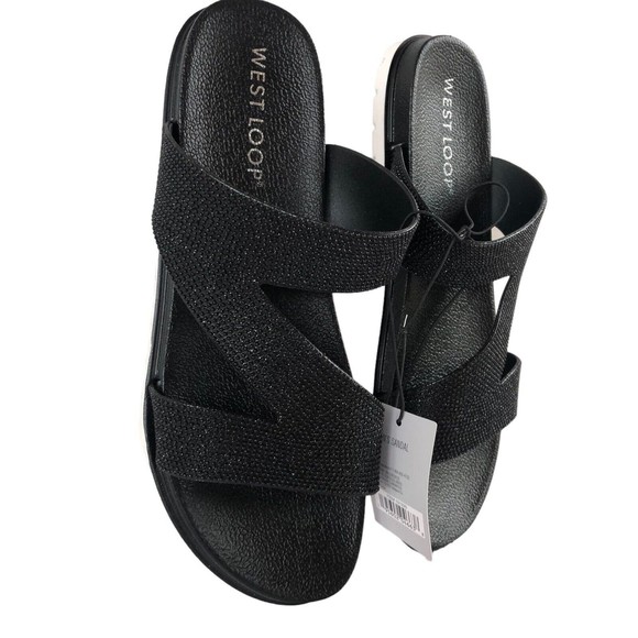 West Loop Slip On Women’s Sandal Size Small 5/6 NWT Black Soft - Picture 2 of 16